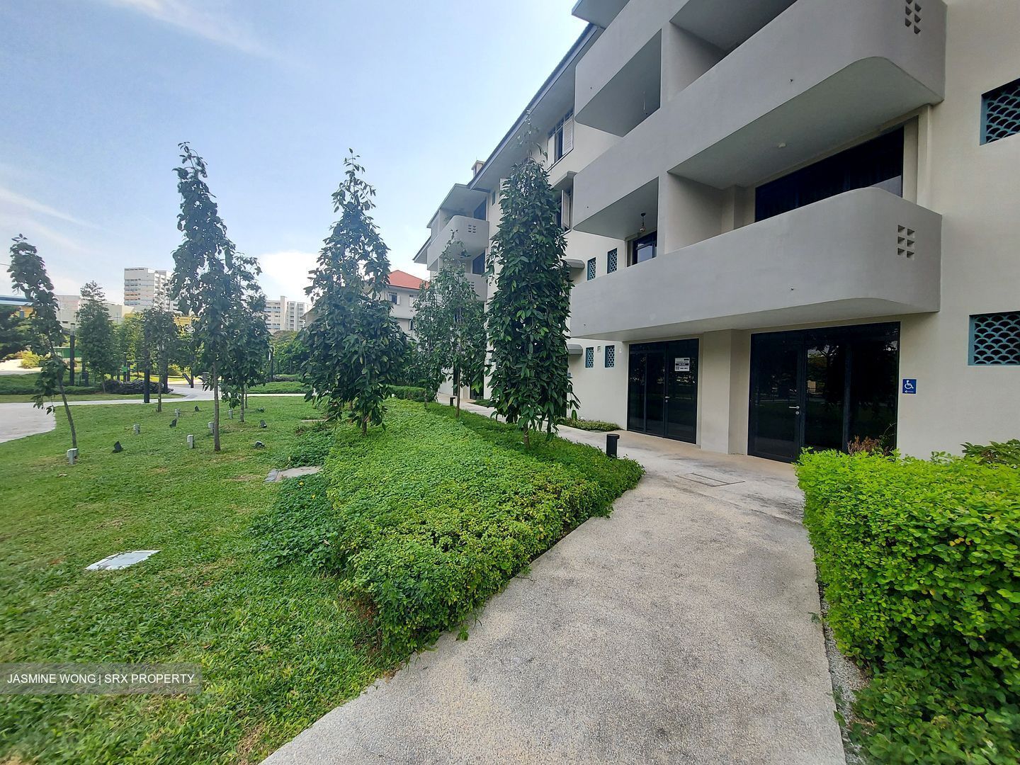 Avenue South Residence (D3), Retail #464051531